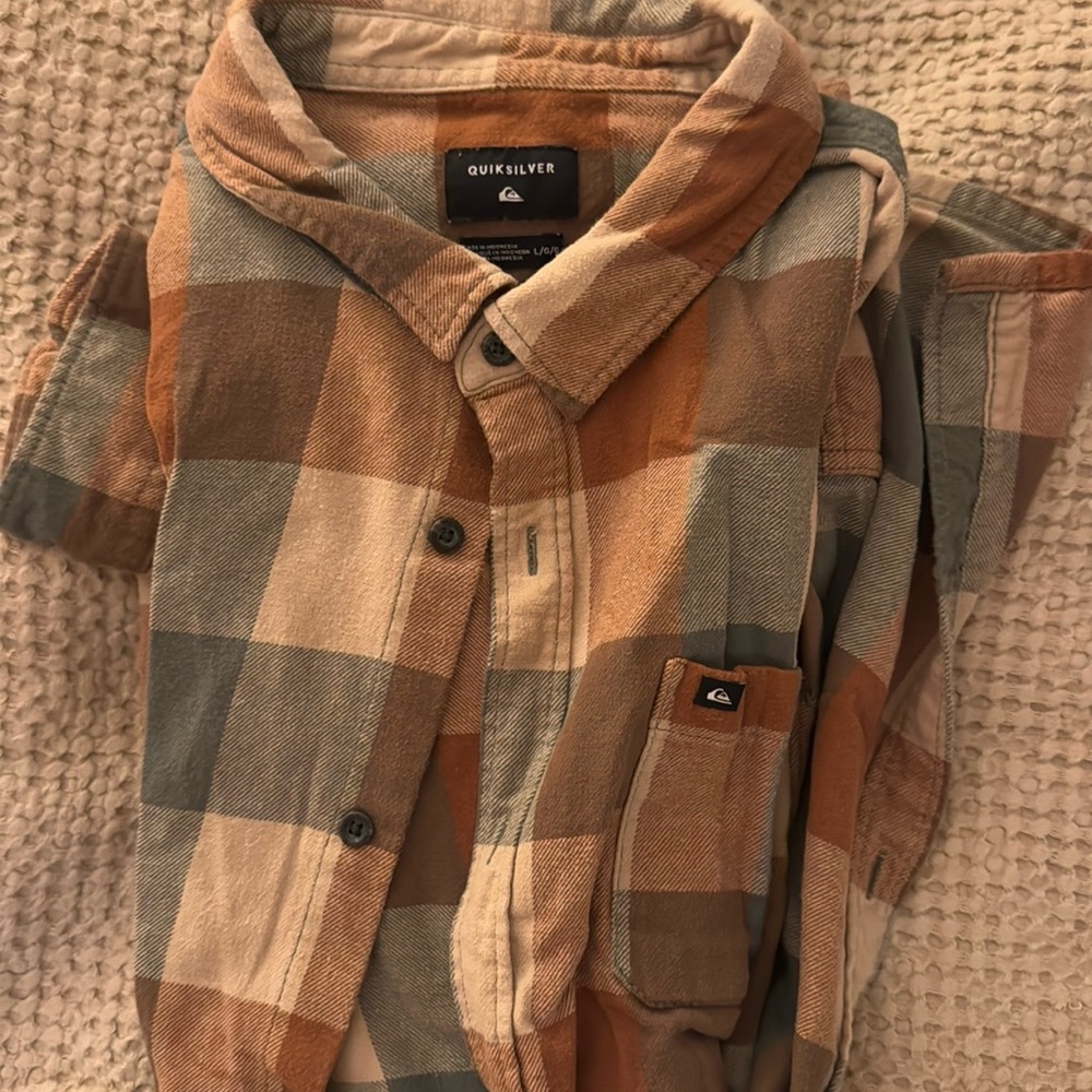 Quick silver button down large brown tan green